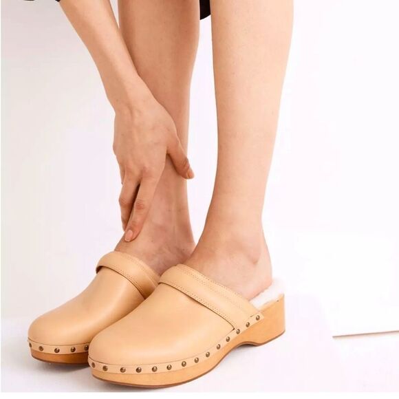 Madewell The Cecily Genuine Shearling Lined
Leather‎ Wood Clog Size 8 - Picture 1 of 12